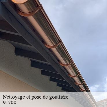 Nettoyage et pose de gouttière  villiers-sur-orge-91700 CJ Toiture 