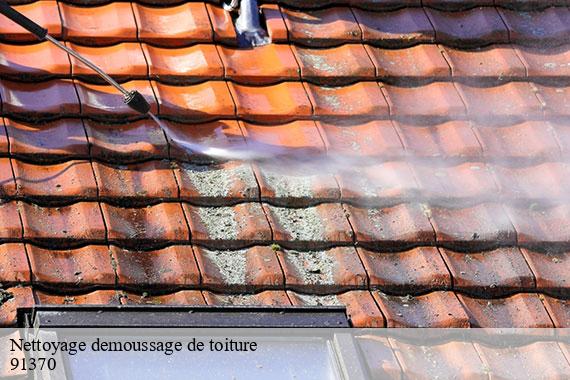 Nettoyage demoussage de toiture verrieres-le-buisson-91370 CJ Toiture